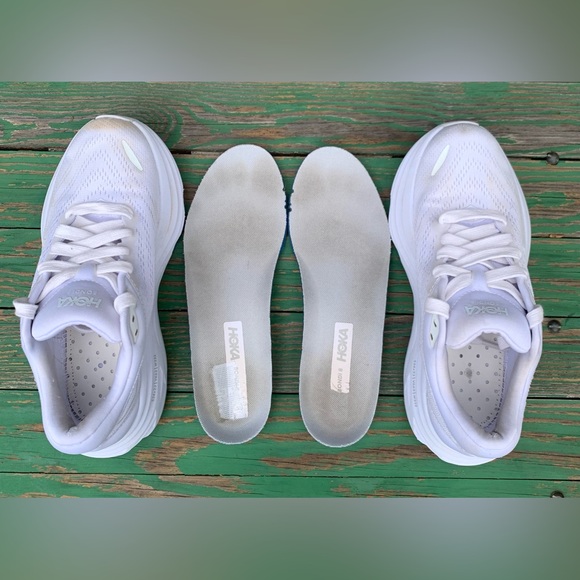 HOKA ONE ONE Womens Bondi 8 Sz 7.5 B White Sneakers Shoes Athletic Walking Sport - Picture 3 of 15